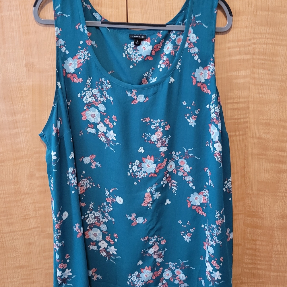 Torrid floral blouse